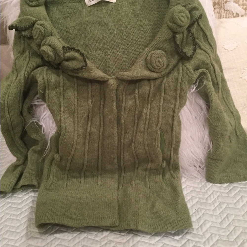 Anthropology sweater with flower detail M